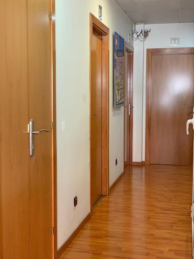 Hostal Madrazo Barcelona Luaran gambar