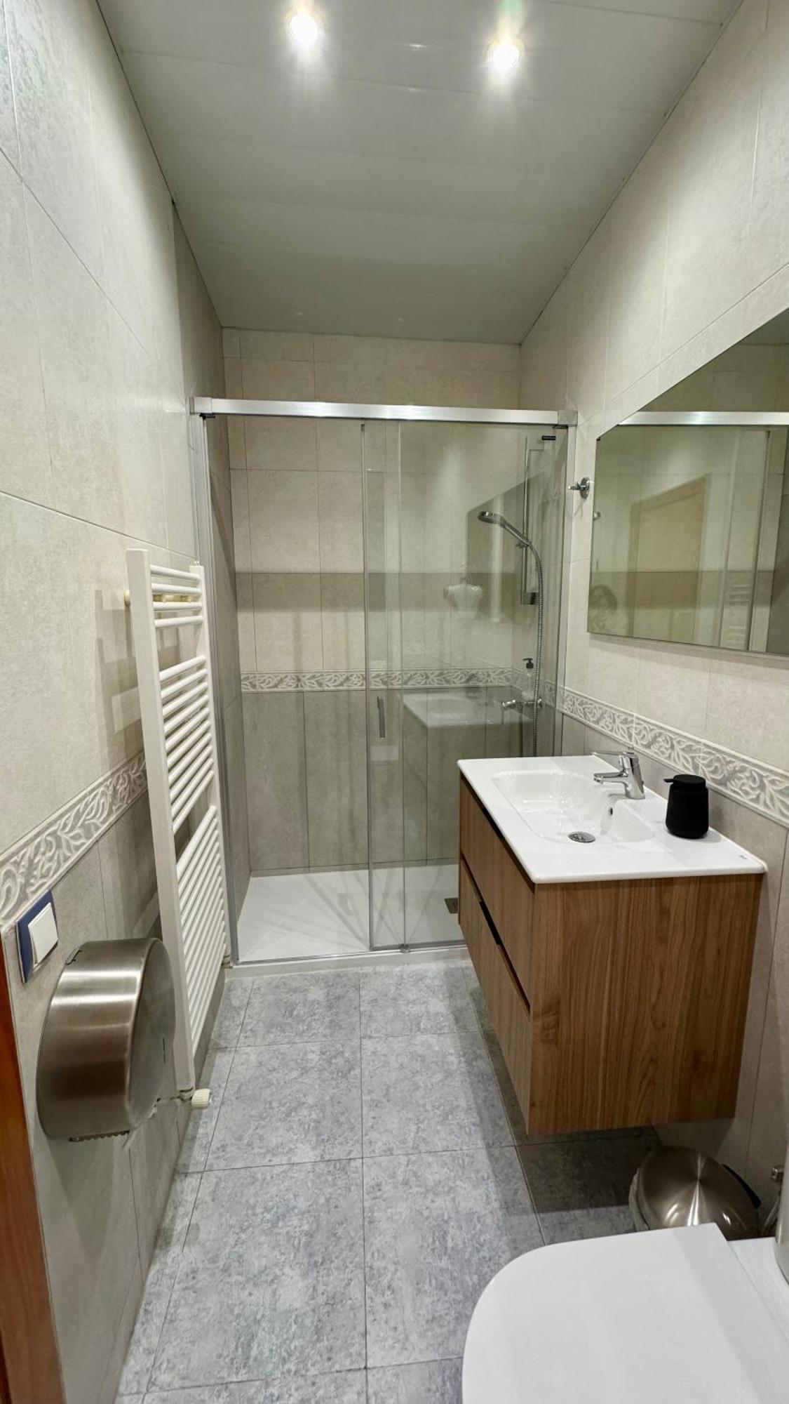 Hostal Madrazo Barcelona Luaran gambar