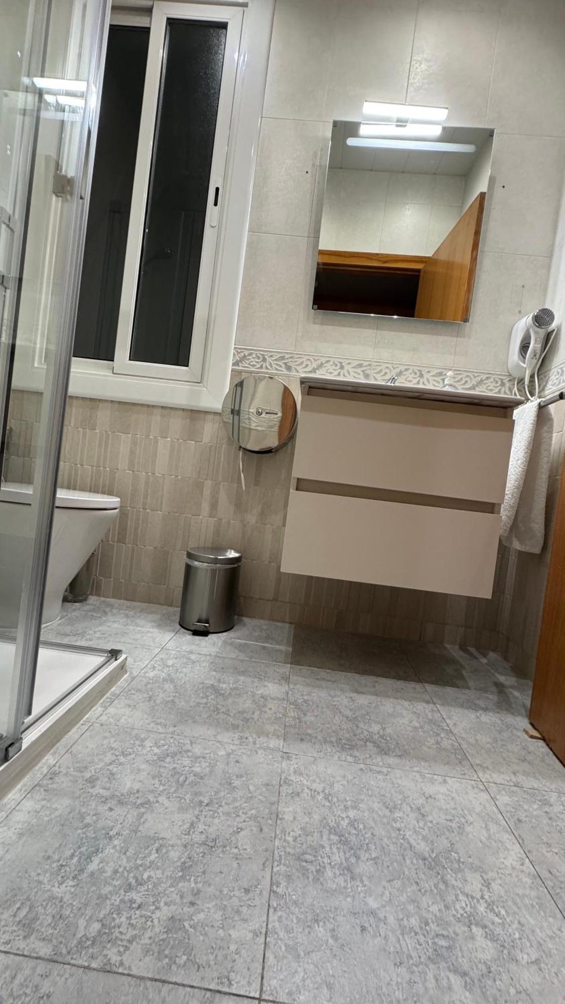 Hostal Madrazo Barcelona Luaran gambar