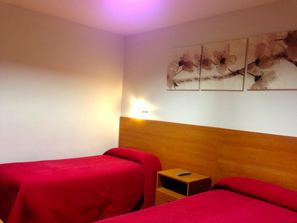 Hostal Madrazo Barcelona Luaran gambar